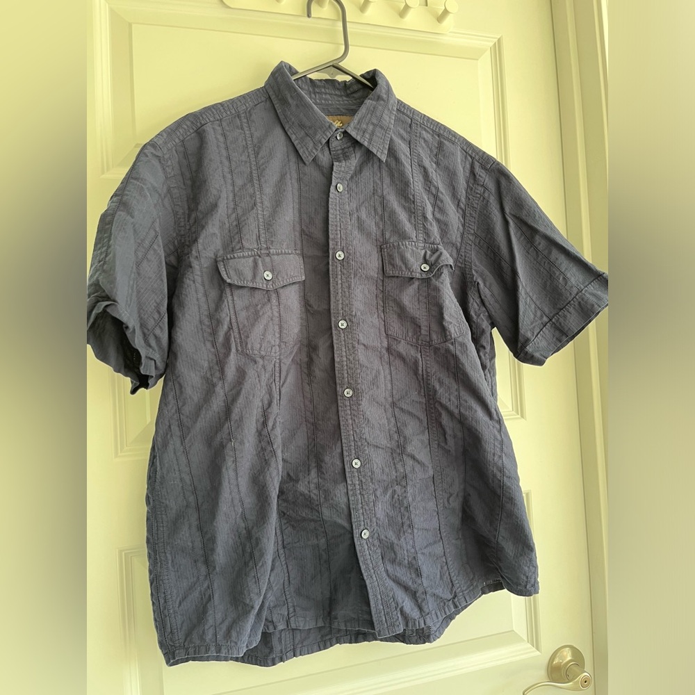 Tasso Elba lightweight menโs cotton button down shirt navy shirt sleeve